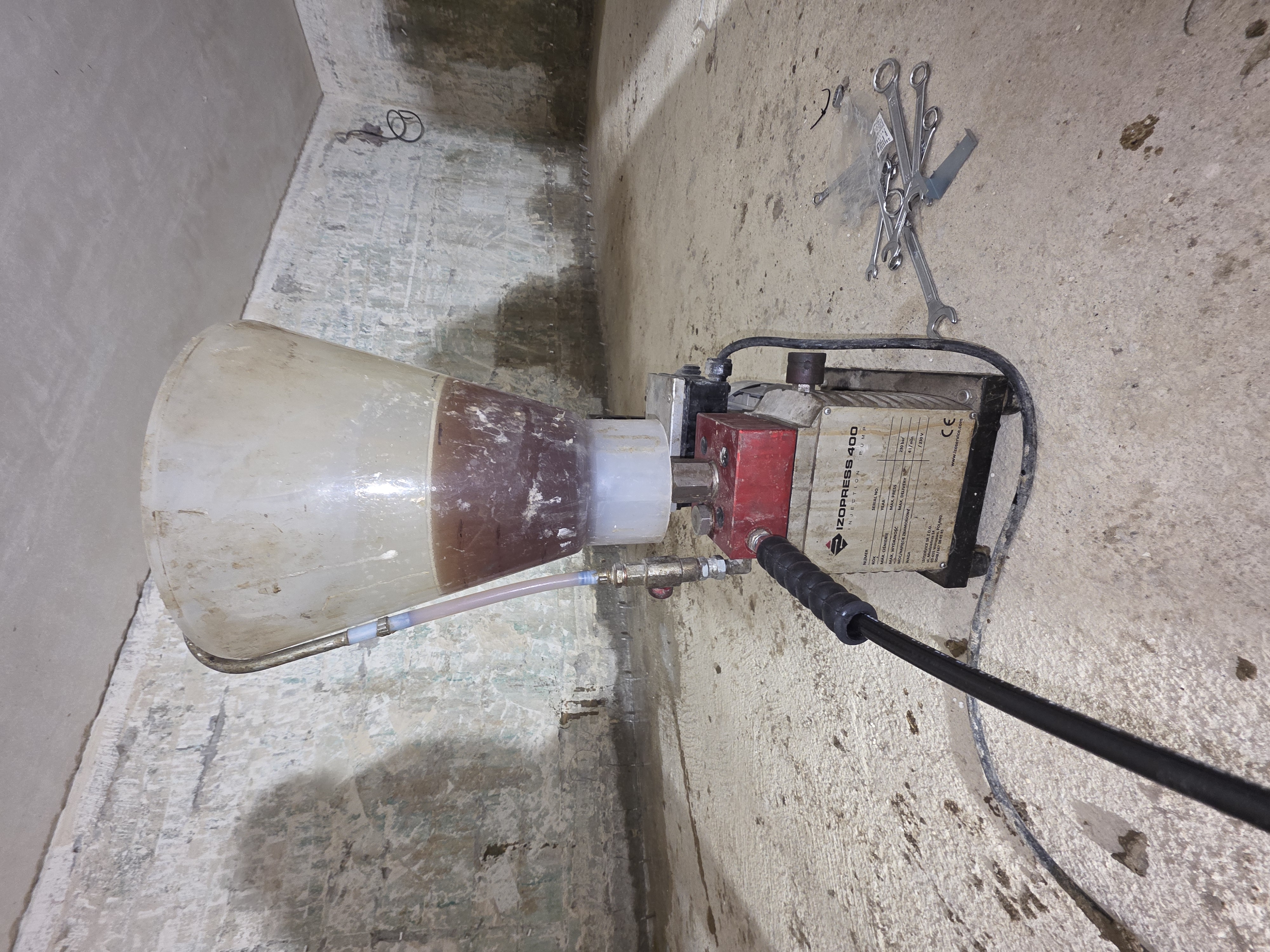 Aplikacja żywicy - detale i staranność wykonania