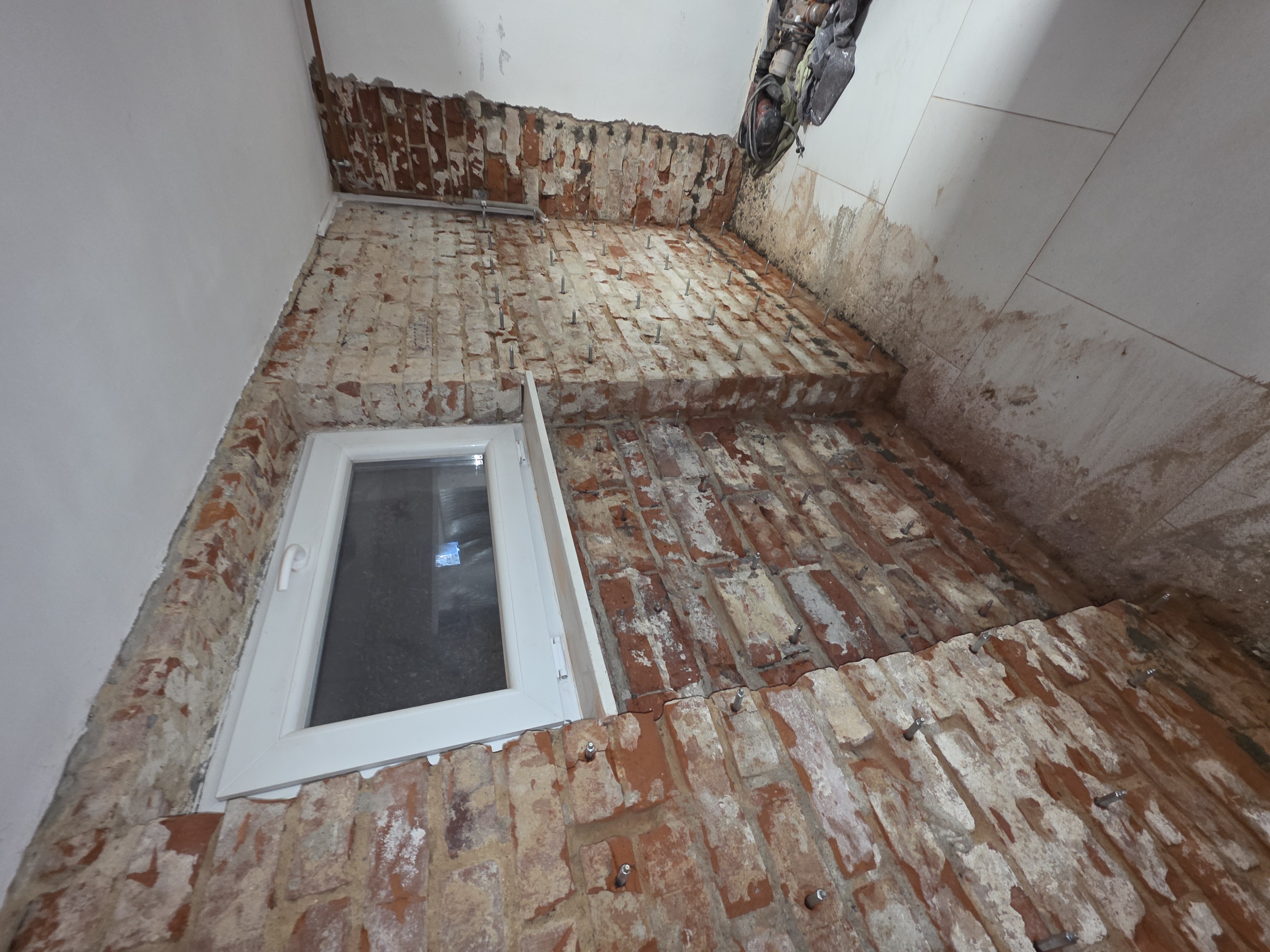 Iniekcja kurtynowa piwnica Trzebnica