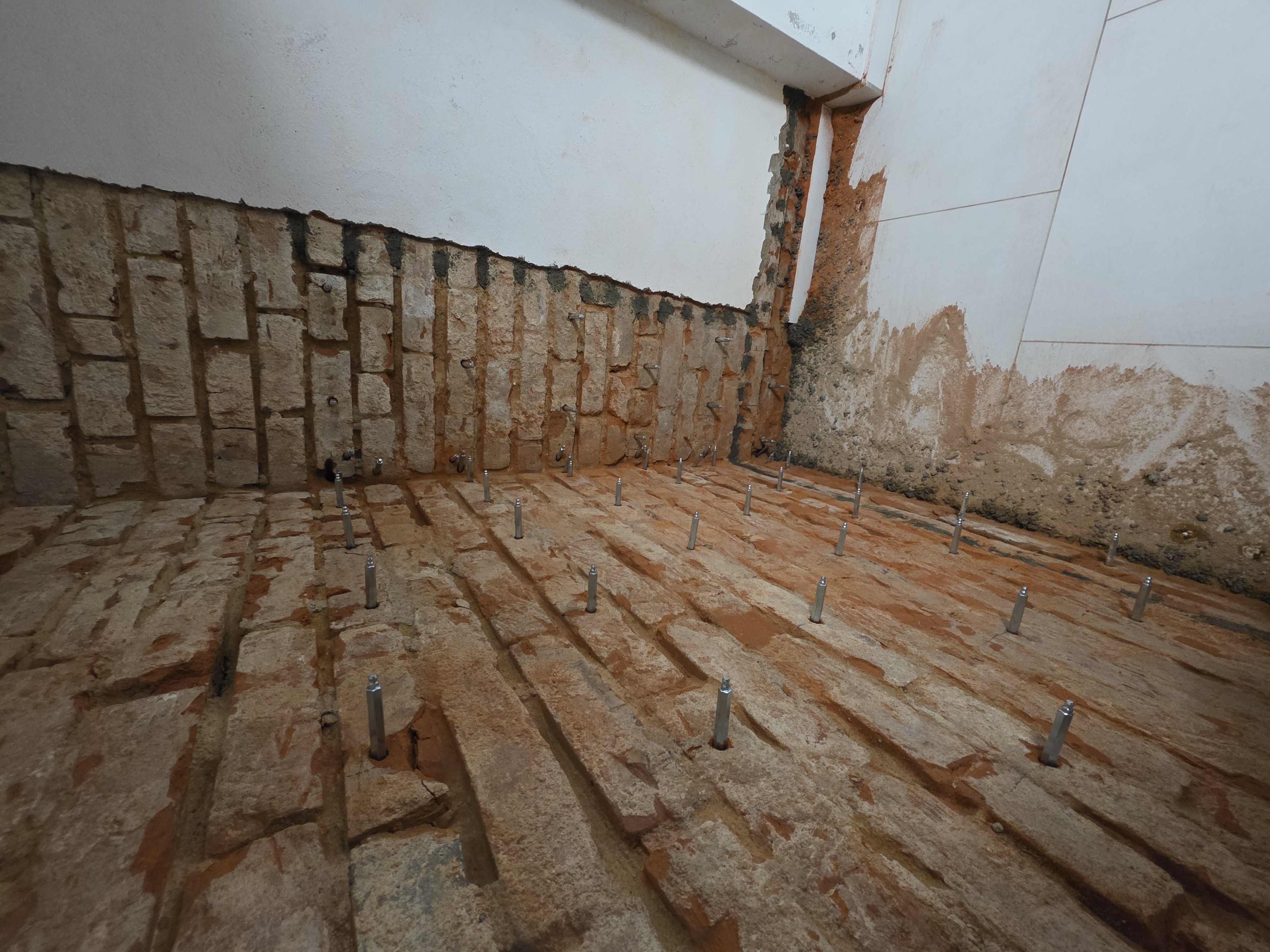 Iniekcja strukturalna w piwnicy Kłodzko