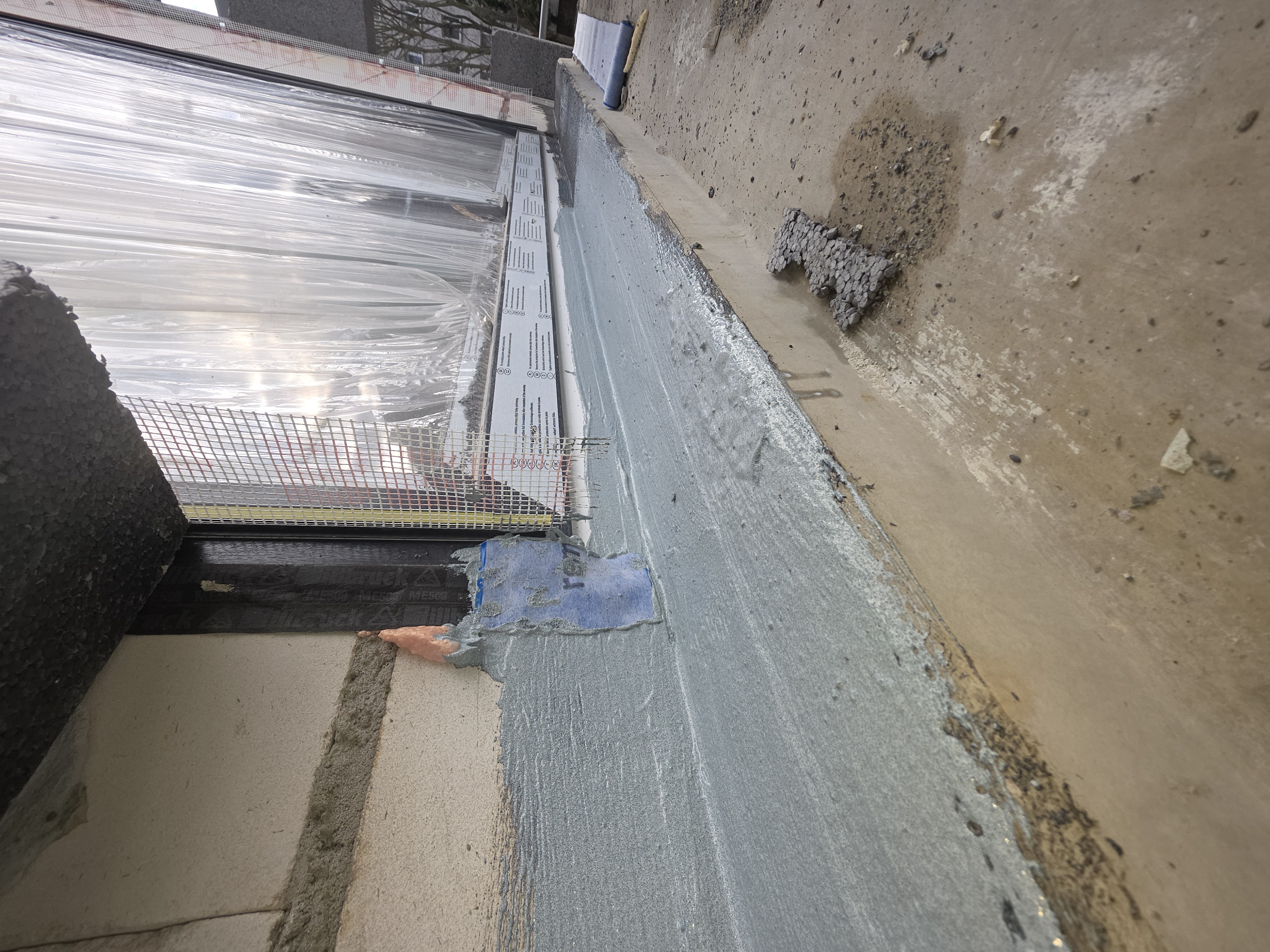 Zabezpieczanie balkonu przed wodą Trzebnica