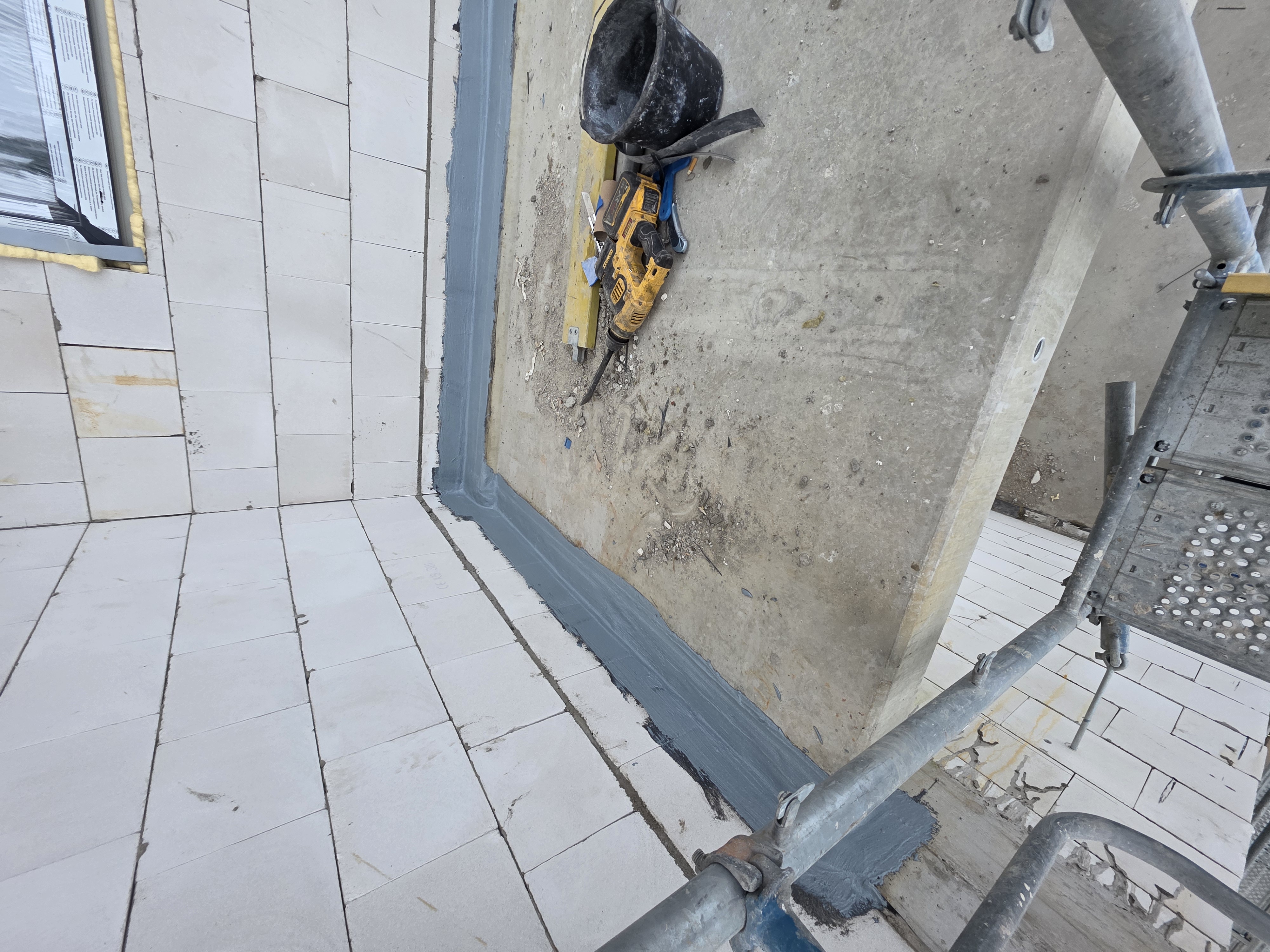 Taśmy elastyczne w izolacji balkonów Wrocław