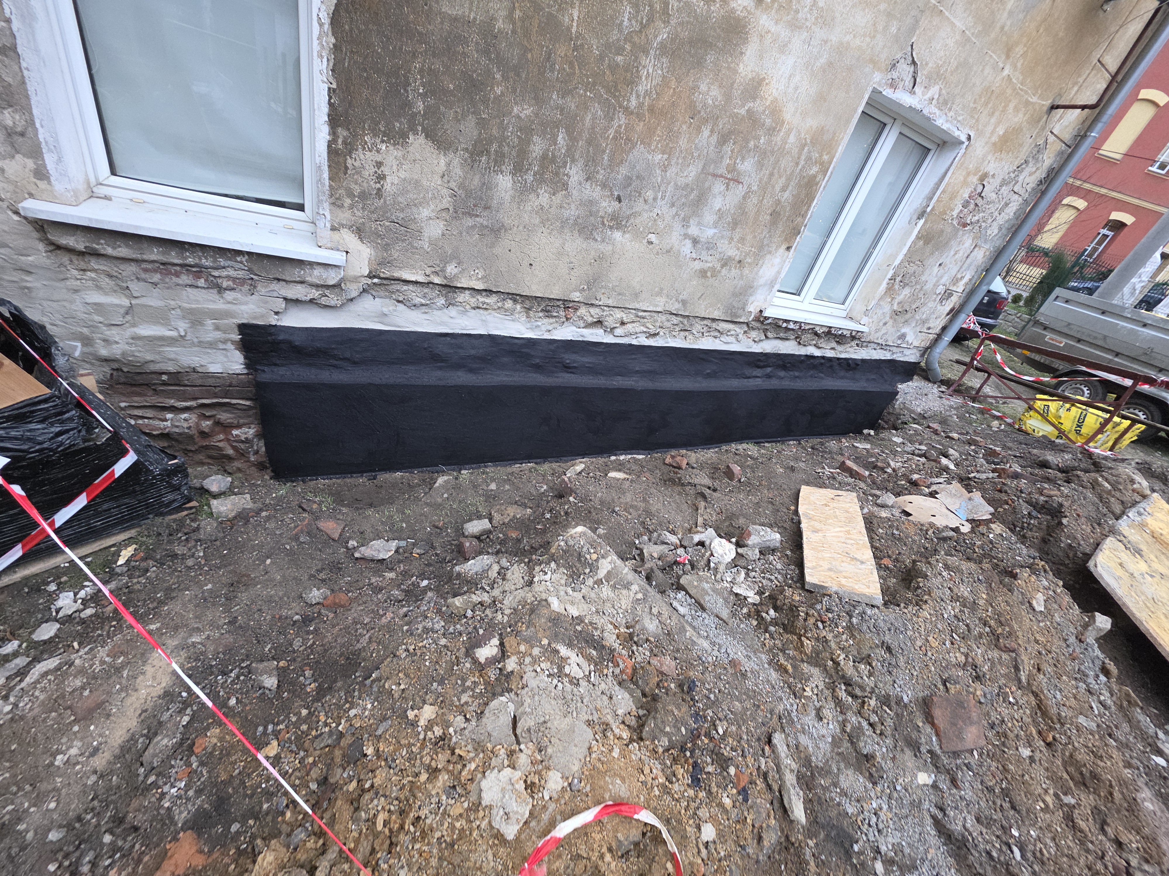 Hydroizolacja i ocieplenie ścian w Bielawie