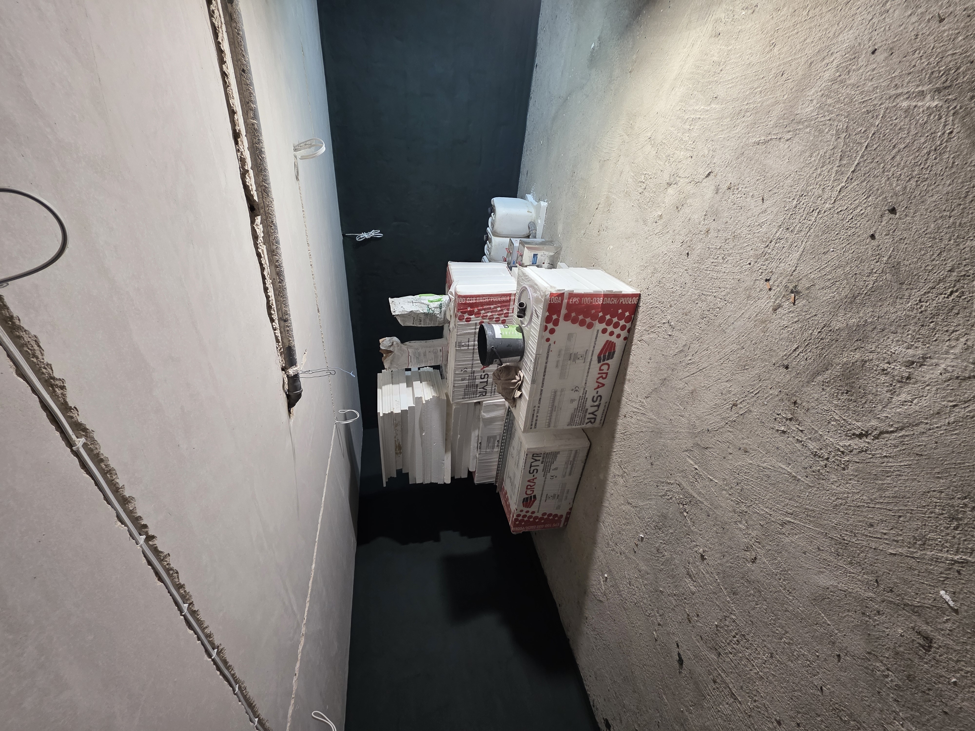 Zabezpieczenie piwnicy od środka - hydroizolacja