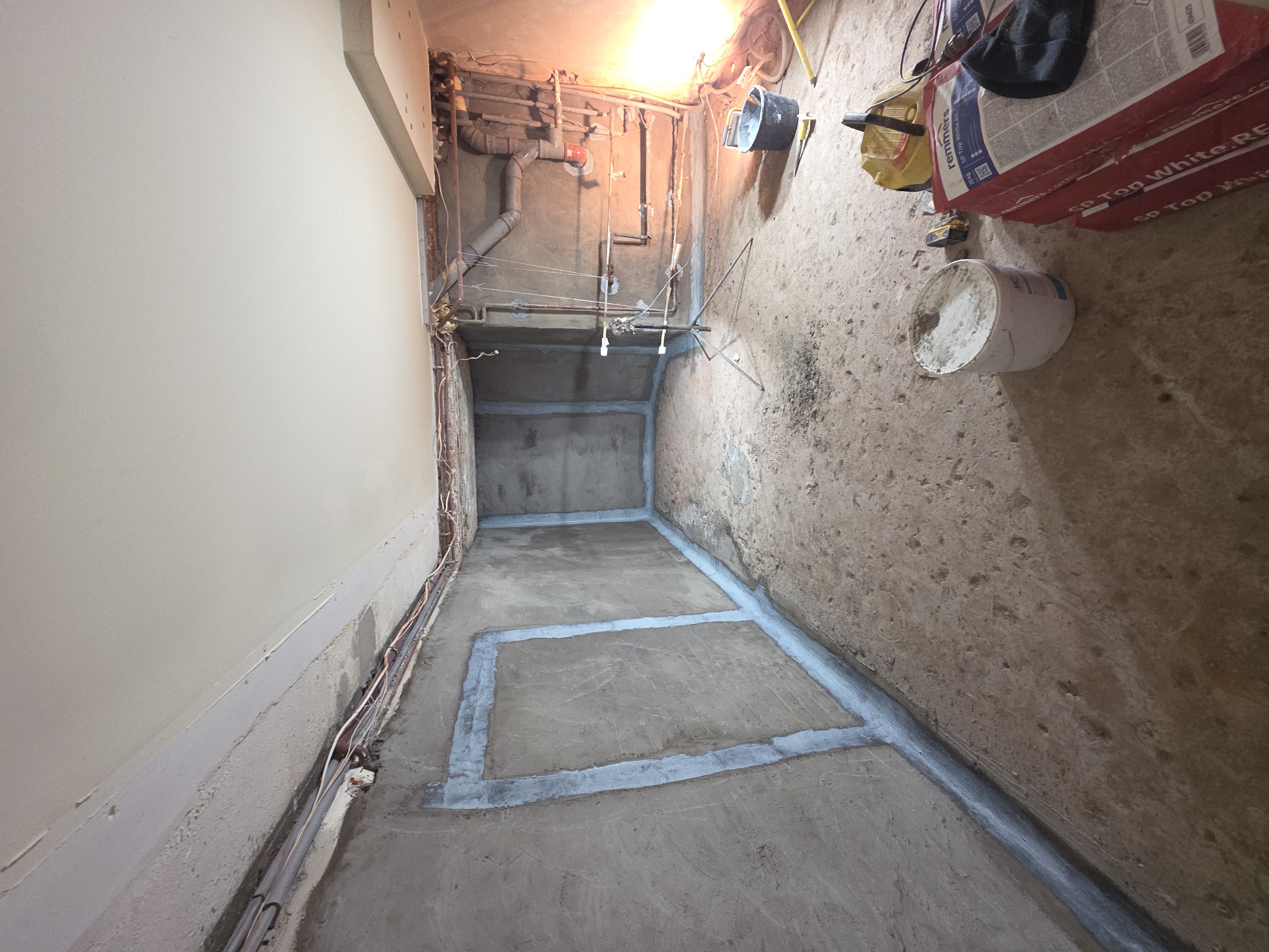 Iniekcje i izolacje murów w piwnicy